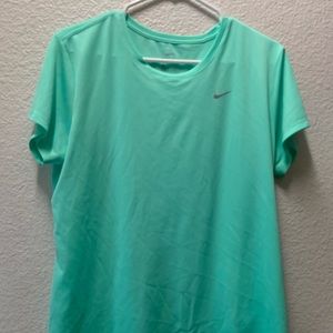 Nike dry fit workout top